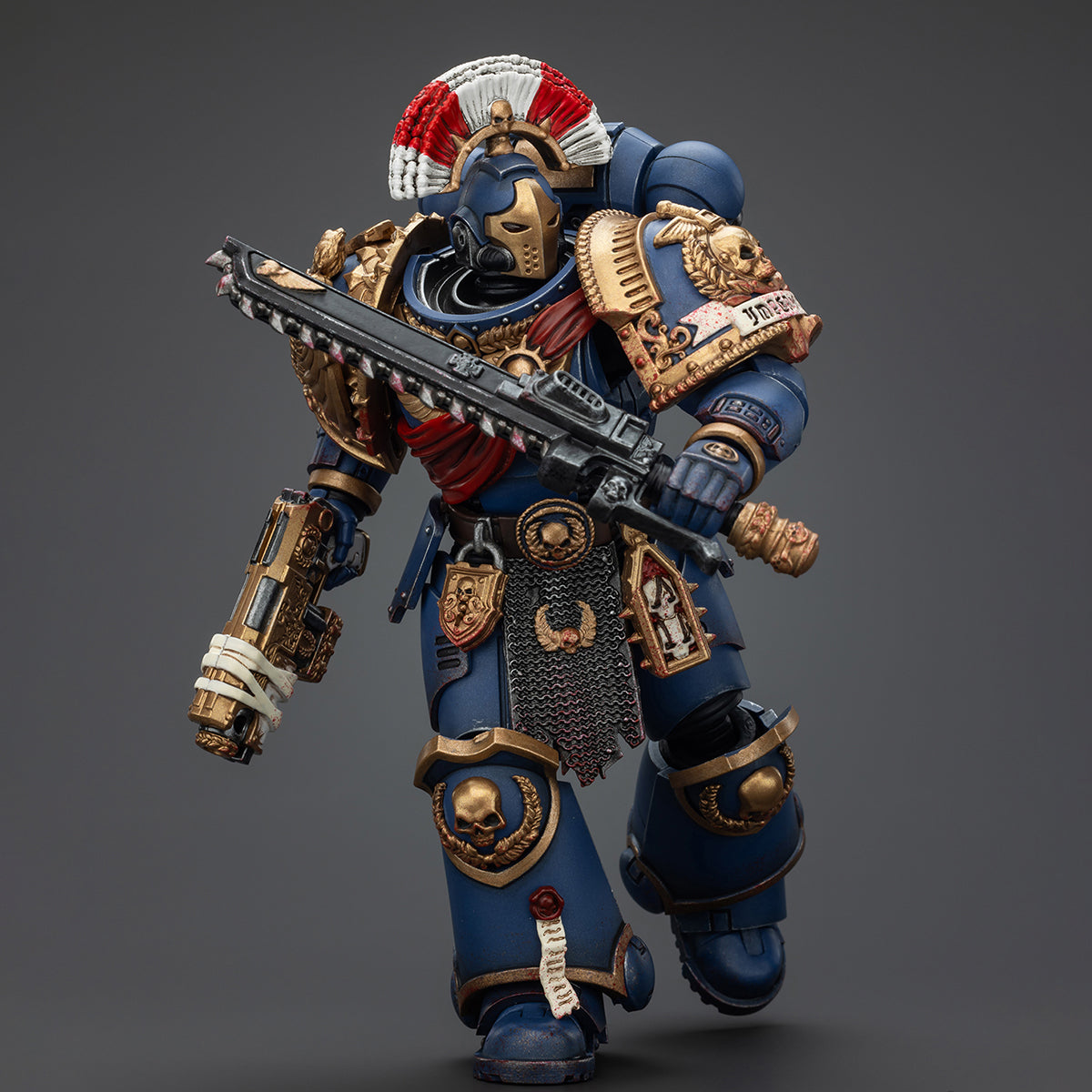 (Only Shipped to the US) JOYTOY Warhammer 40,000 1/18 Ultramarines Relic Secundus Armour with Artificer Bolt Rifle Chainsword and Bolt Pistol JT01536 Action Figures