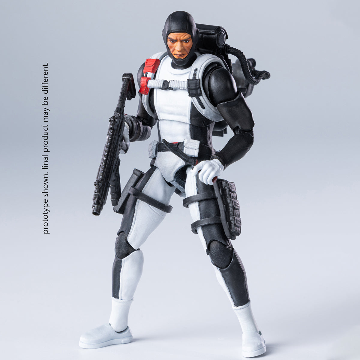 SET-HIYA-EMG0369_US