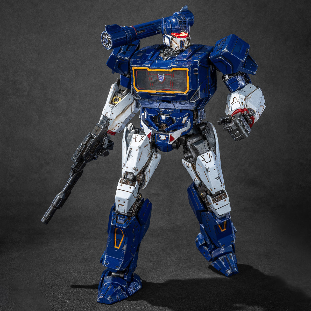 Yolopark AMKPRO Series Transformers Bumblebee: Decepticon Lieutenant Soundwave Model Kits