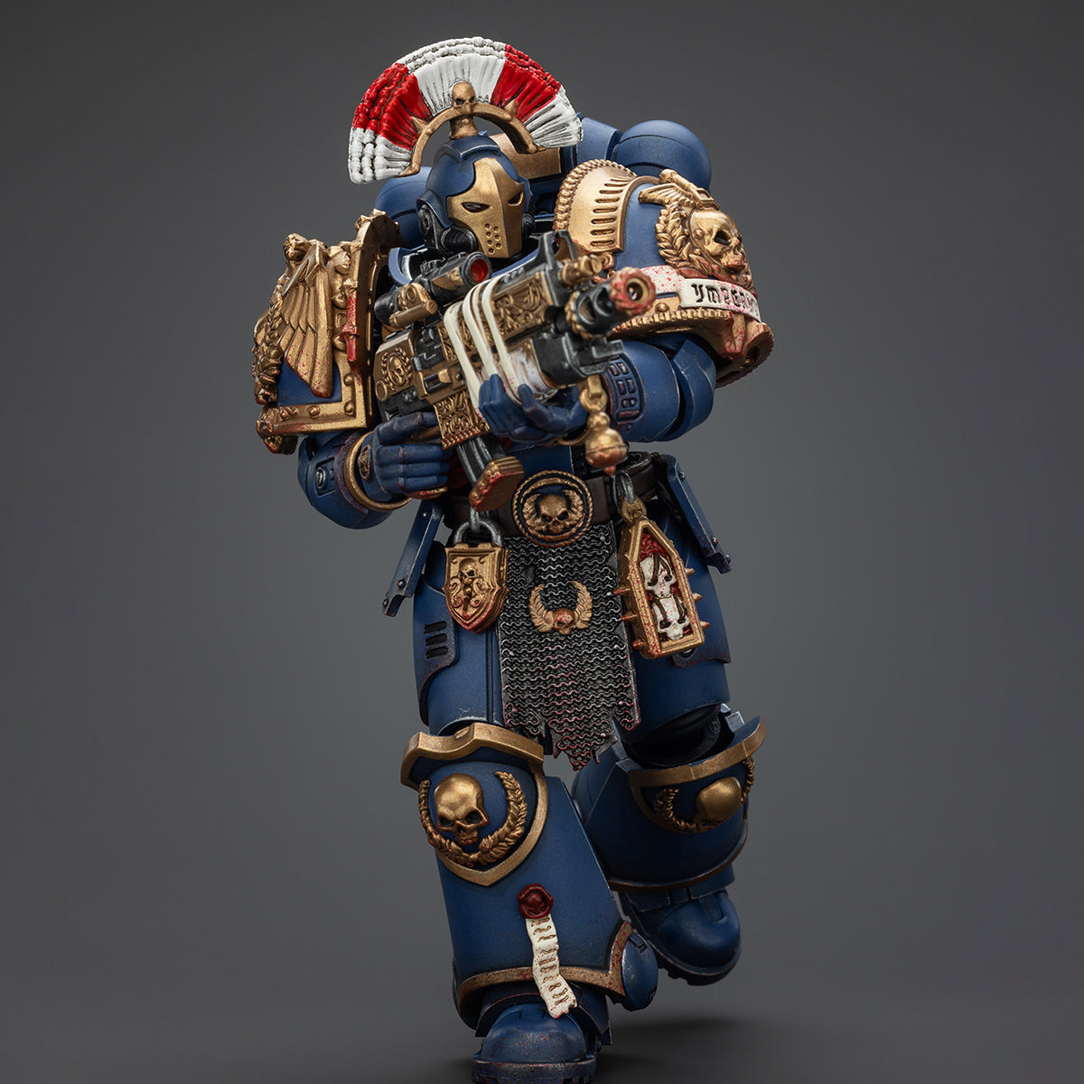(Only Shipped to the US) JOYTOY Warhammer 40,000 1/18 Ultramarines Relic Secundus Armour with Artificer Bolt Rifle Chainsword and Bolt Pistol JT01536 Action Figures