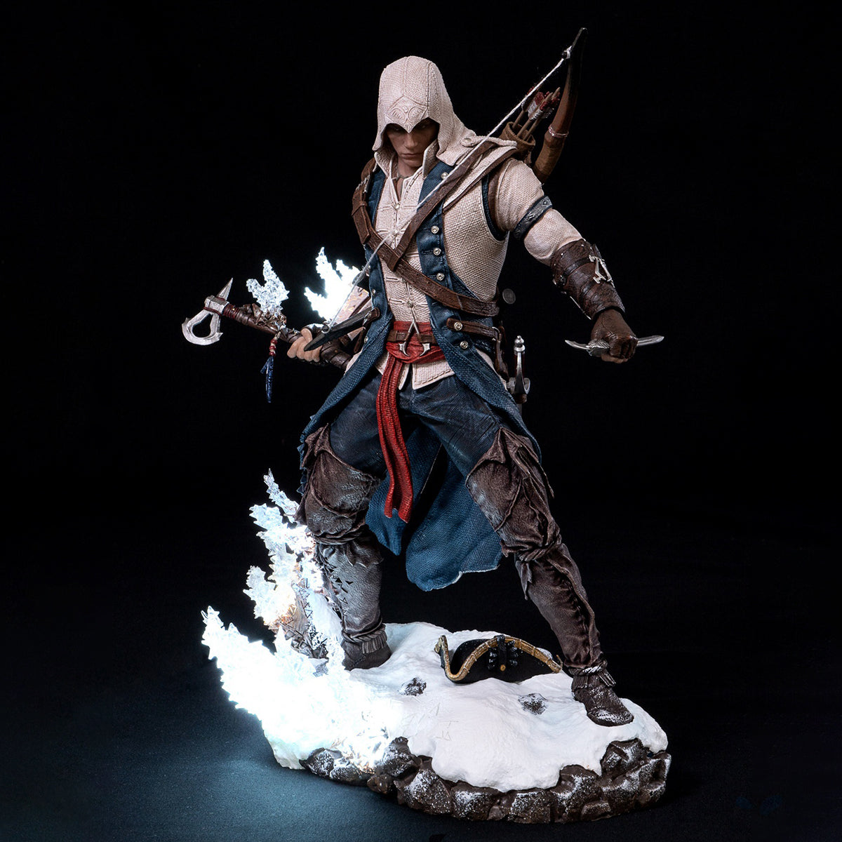 Estatua artística de Connor, personaje del juego Assassin's Creed Animus de PureArts