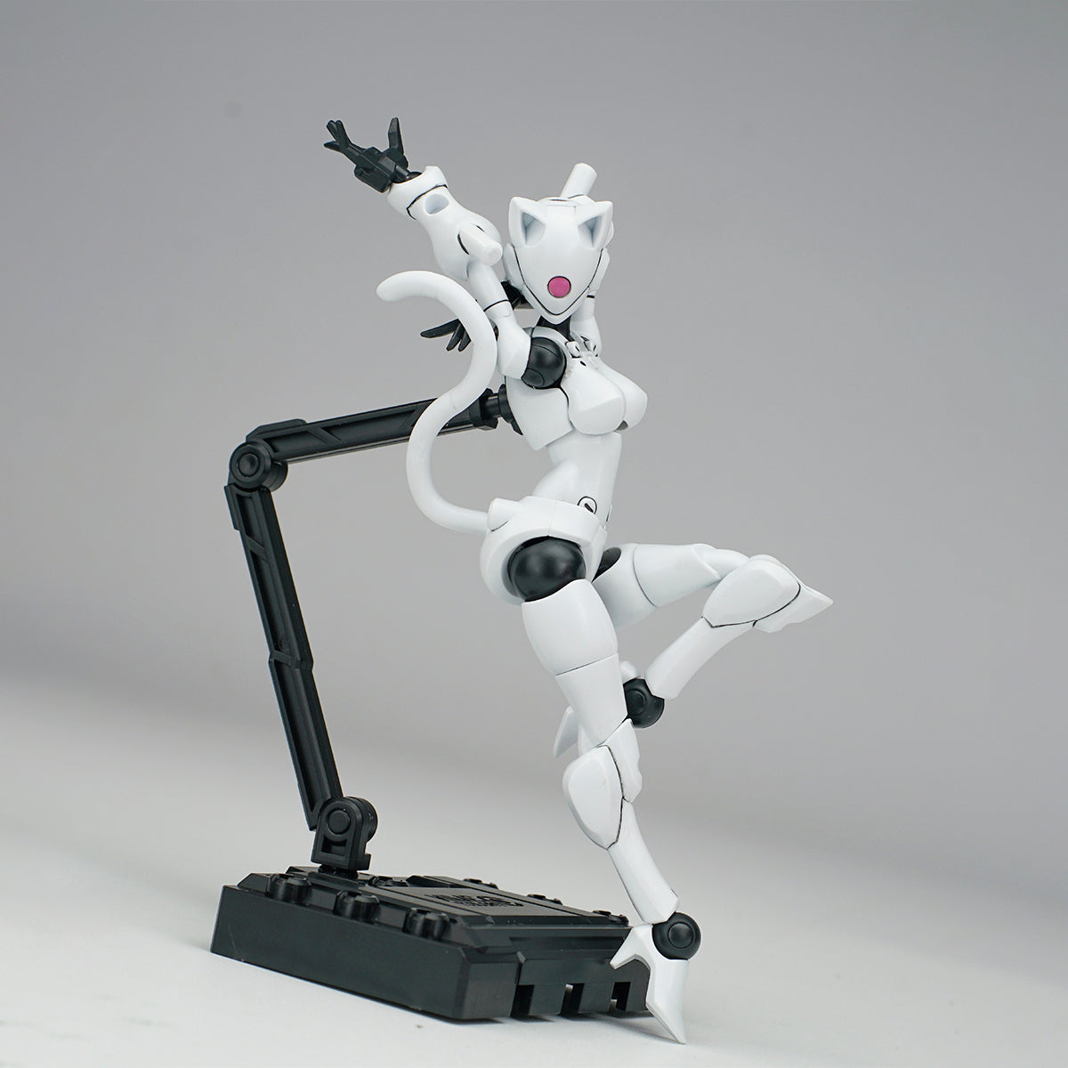 Sheik Mainland XENODASH 3 MIN PROJECT 1/18 Scale Assembly Model Articulated Figure