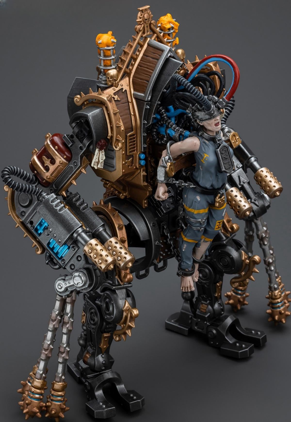 HiPlay JoyToy JT9442 40K Collectible Figure: Adepta Sororitas Penitent Engine with Penitent Flails 1:18 Scale Action Figures