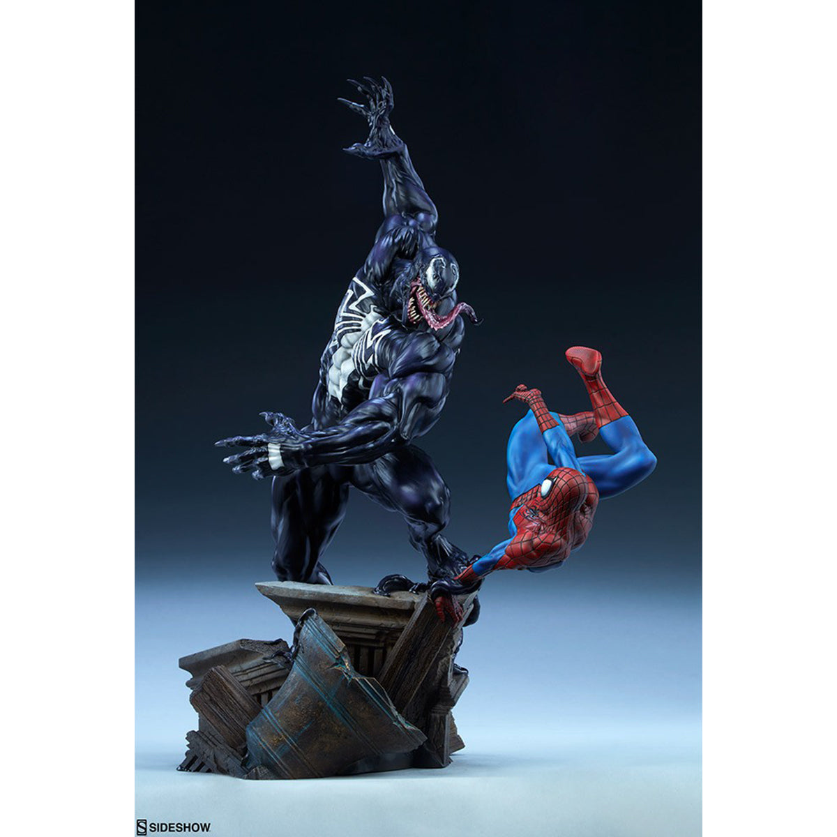 Sideshow 22-Inch Spider-Man vs. Venom 200561 Art Statue Figurine