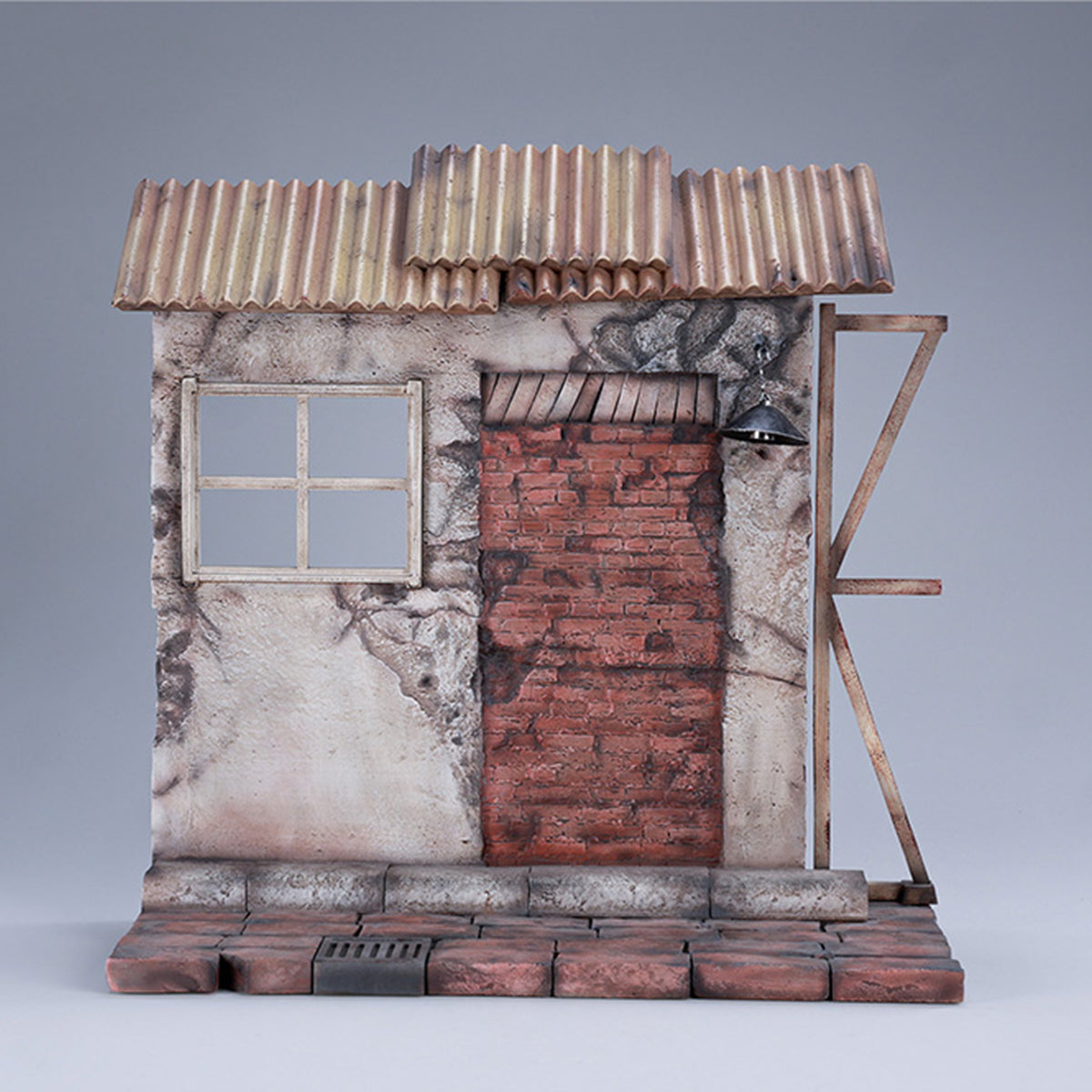 MMMTOYS, 1/6 Wasteland Industrial Storage Locker/1/12 Ruined Brick Streets, Scene Base for Figurine