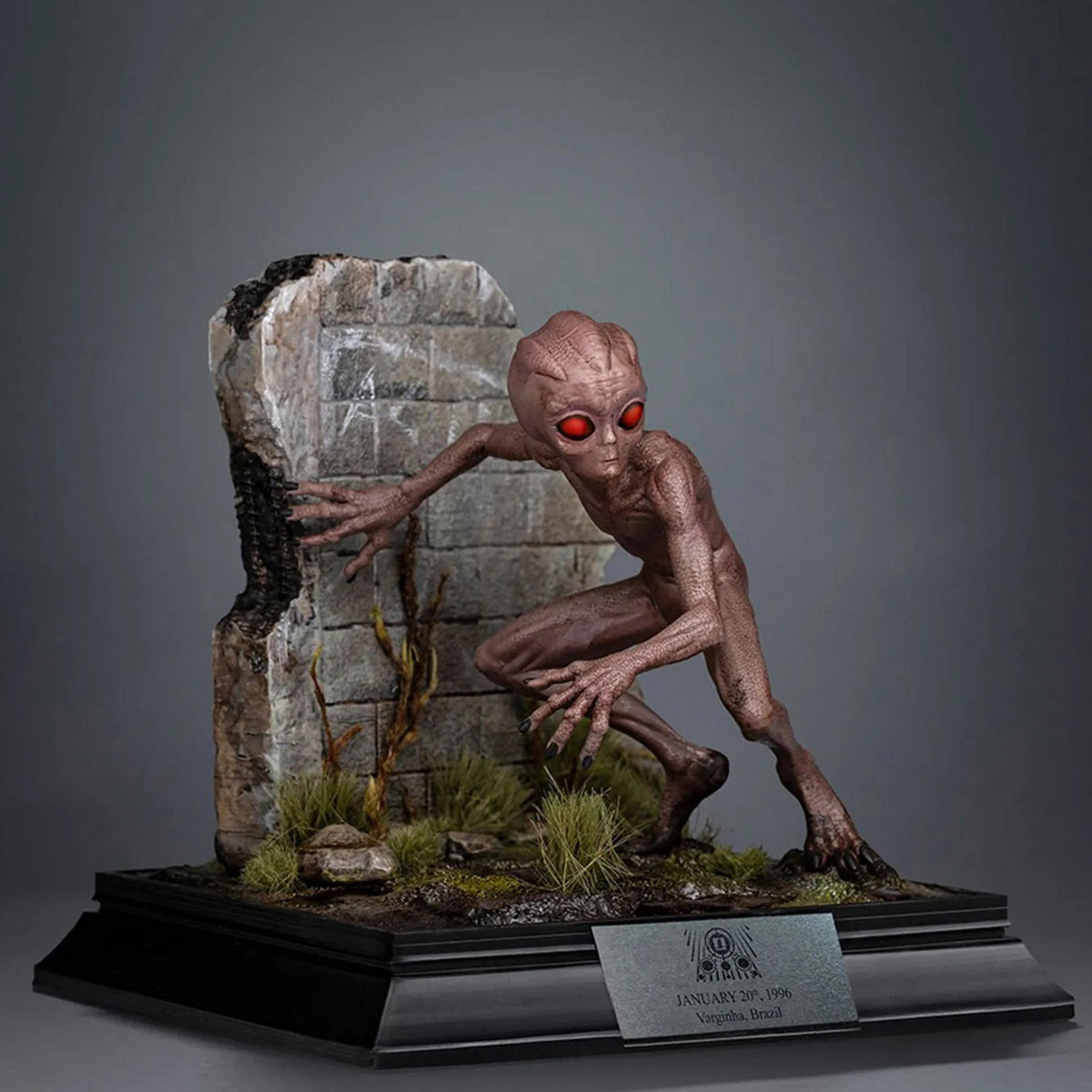 Iron Studios I Want to Believe - ET Varginha Art Statue