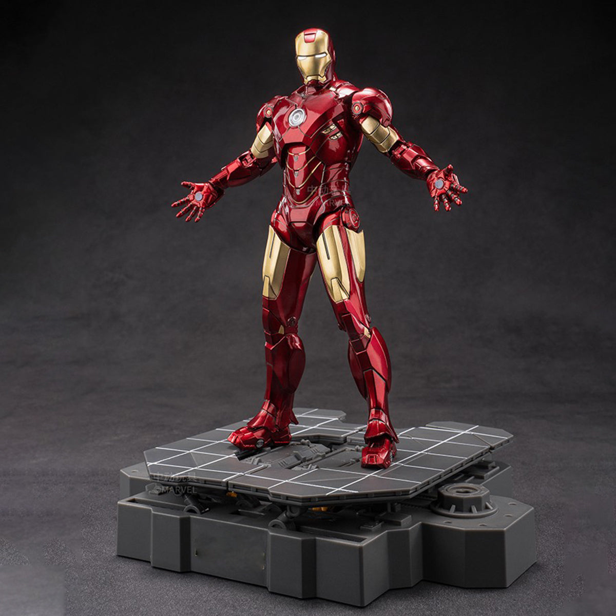 ZD Toys Anniversary Series Iron Man MK4 Armor Dismantling Platform Set (1918) 1/10 Scale Action Figures