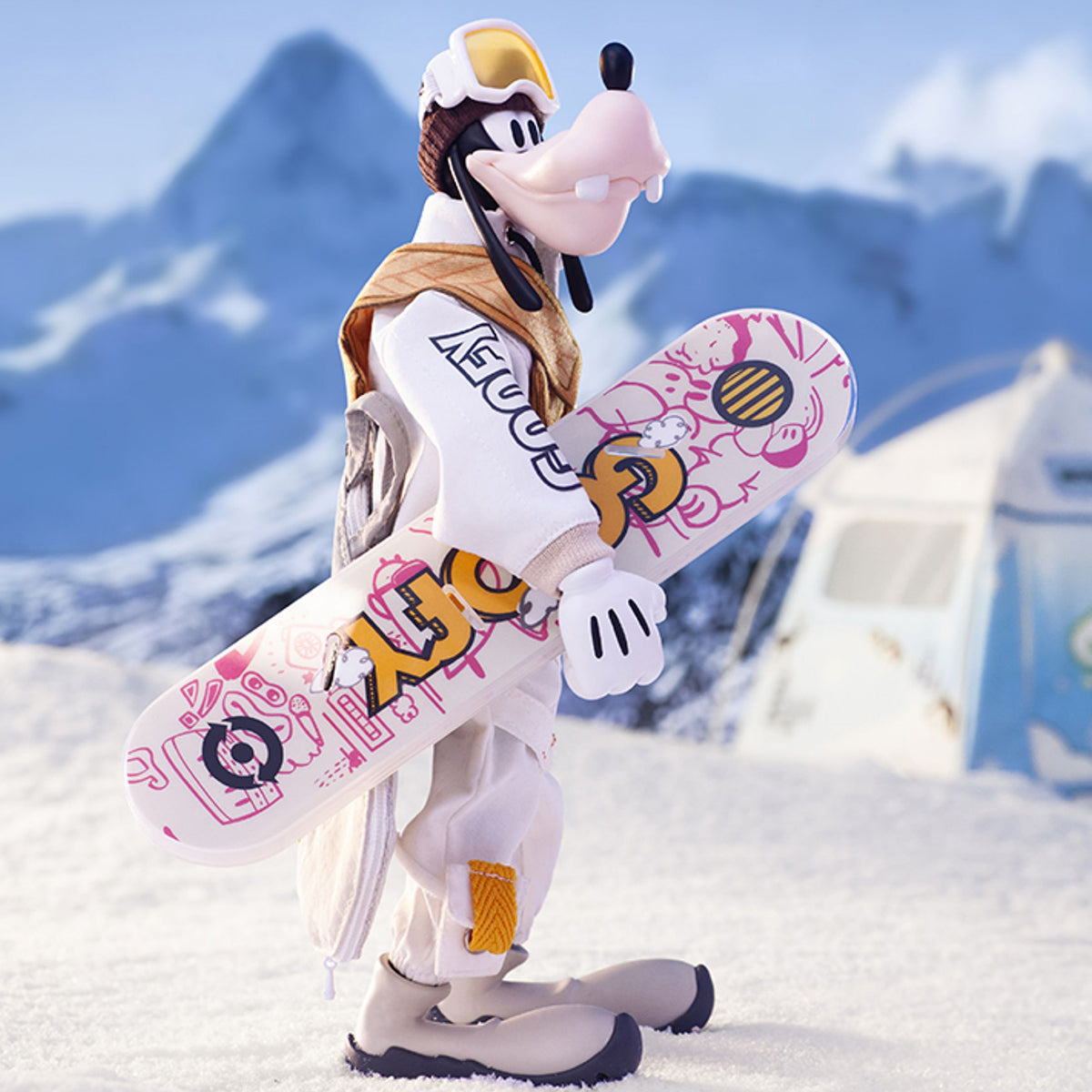 MORSTORM Disney Snow Board Club: Captain Mickey/Minnie Student/Coach Donald Duck/Daisy Student/Goofy Player Art Figurine