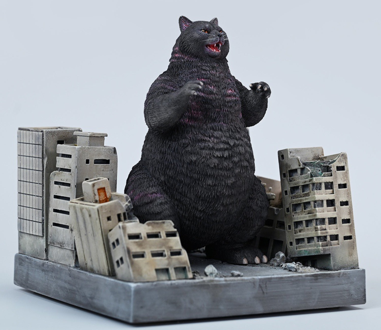 JXK JXK226c Meowzilla Base Expertly Hand-Painted Lifelike Animal Figurine