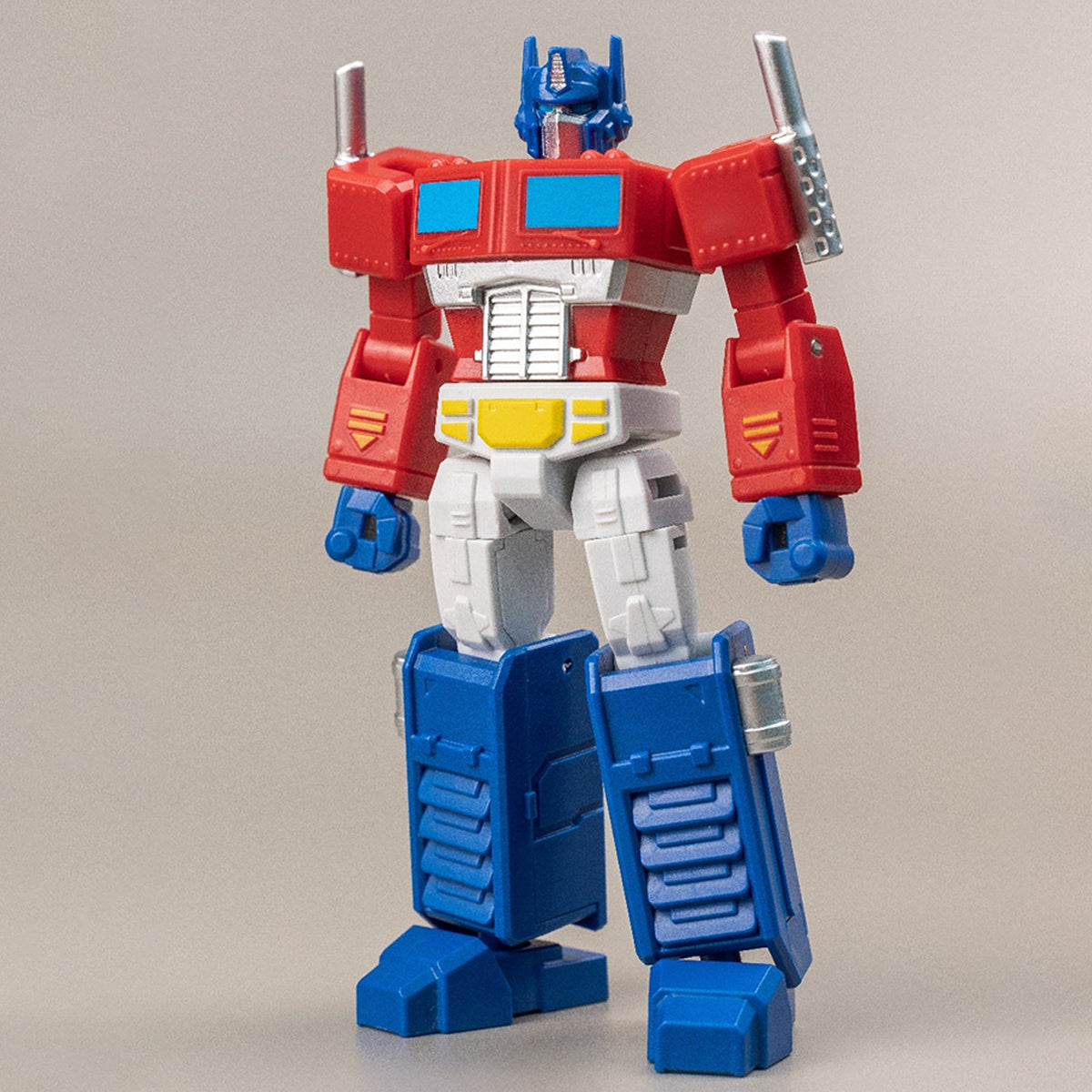 Kits de modelos preensamblados fáciles de Transformers Optimus de la serie Mini Scale AMK de Yolopark