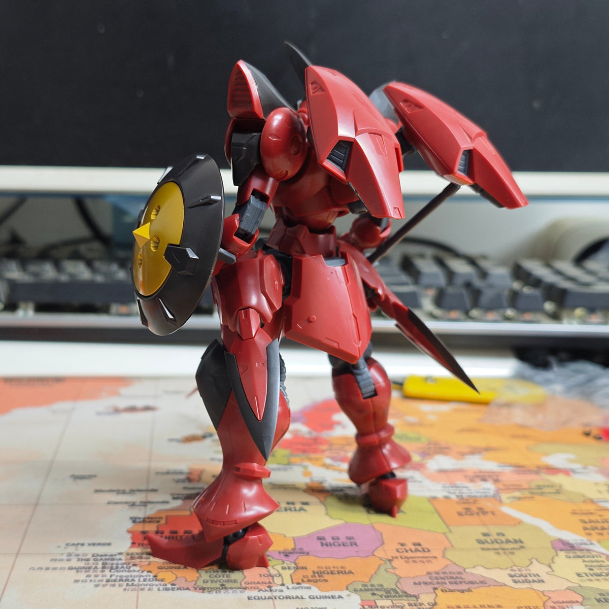 Sheik Mainland Ultra Action Trooper ACTAEON (Double-Headed) 1/144 Scale Assembly Model Kits