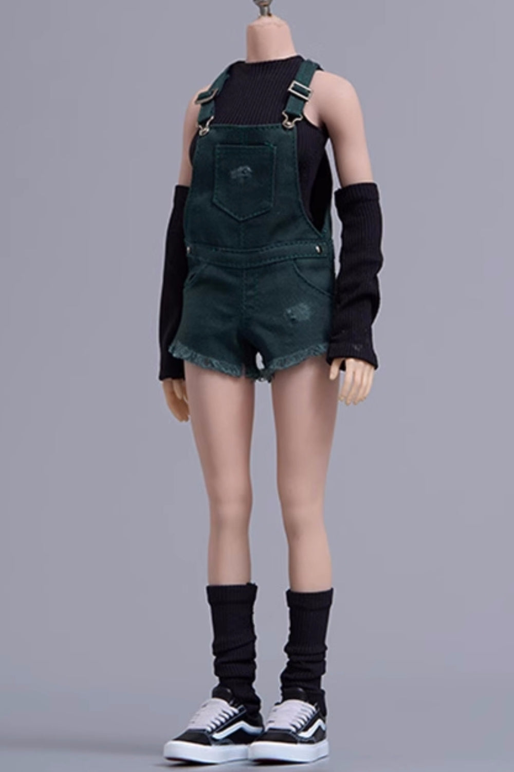 Cdtoys Female Figure Doll Clothes: Green Suspender Shorts For Female 12-inch Action Figure