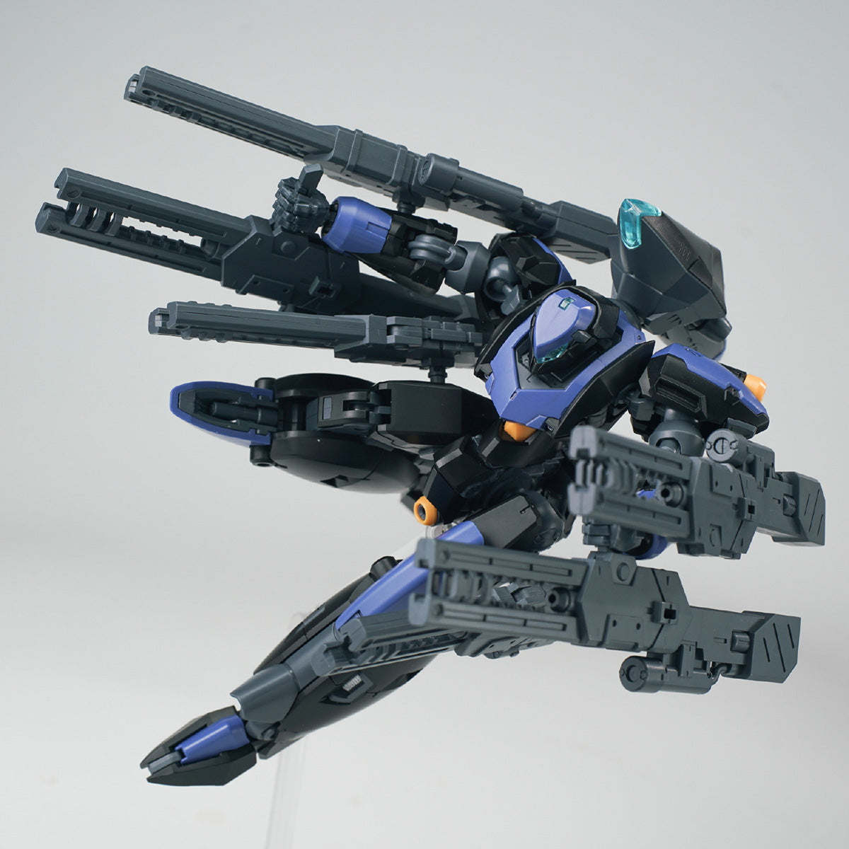 Sheik Mainland Ultra Action Trooper Series Franz-Alpha 1/144 Scale Assembly Model Kit