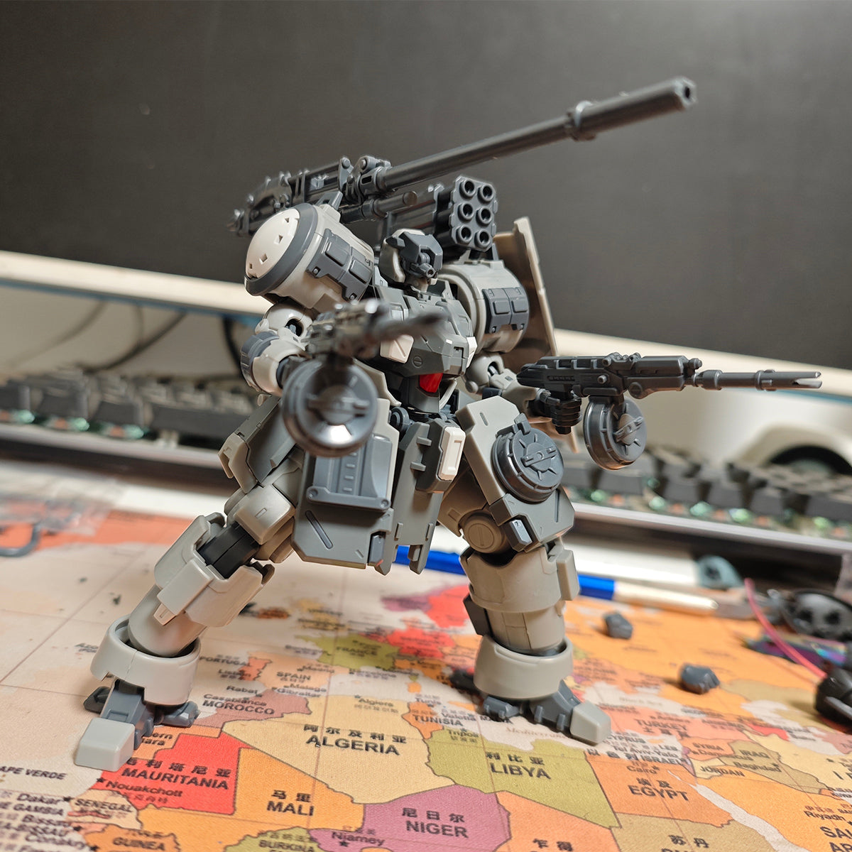 Sheik Mainland Super Cavalry Artillery-Type Zarov White 1/144 Scale Assembly Model Kits