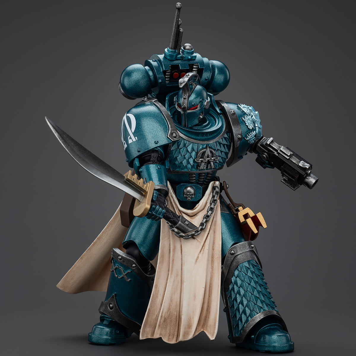 Figuras de acción JOYTOY Warhammer La Herejía de Horus: Legión Alfa, Pretor de la Legión con Espada de Poder