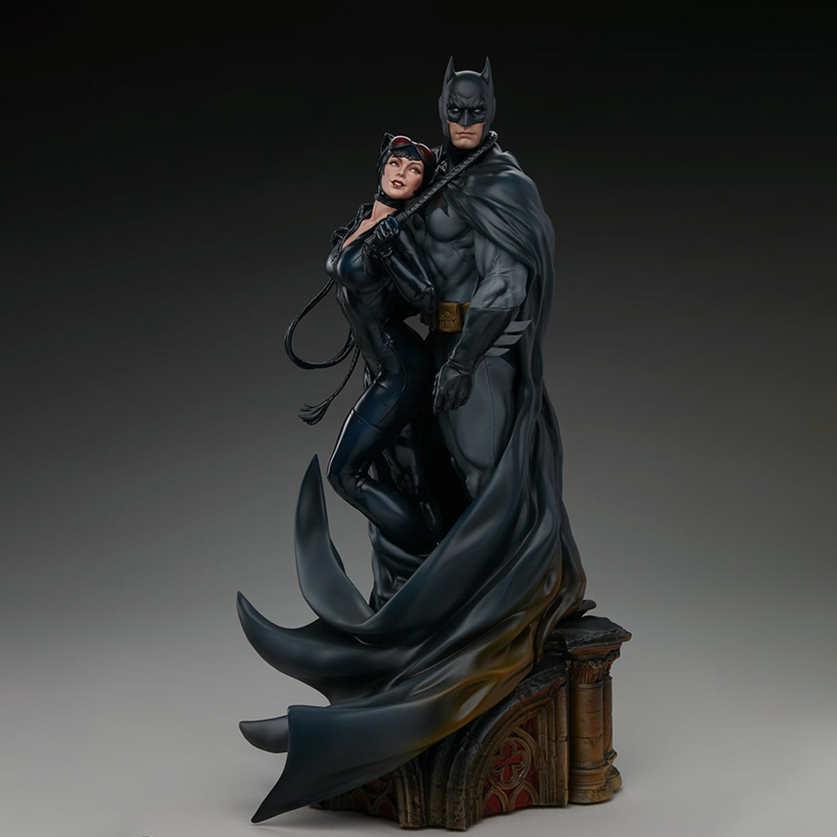 Sideshow, Batman and Cat Girl, 20-inch Statue Figurine