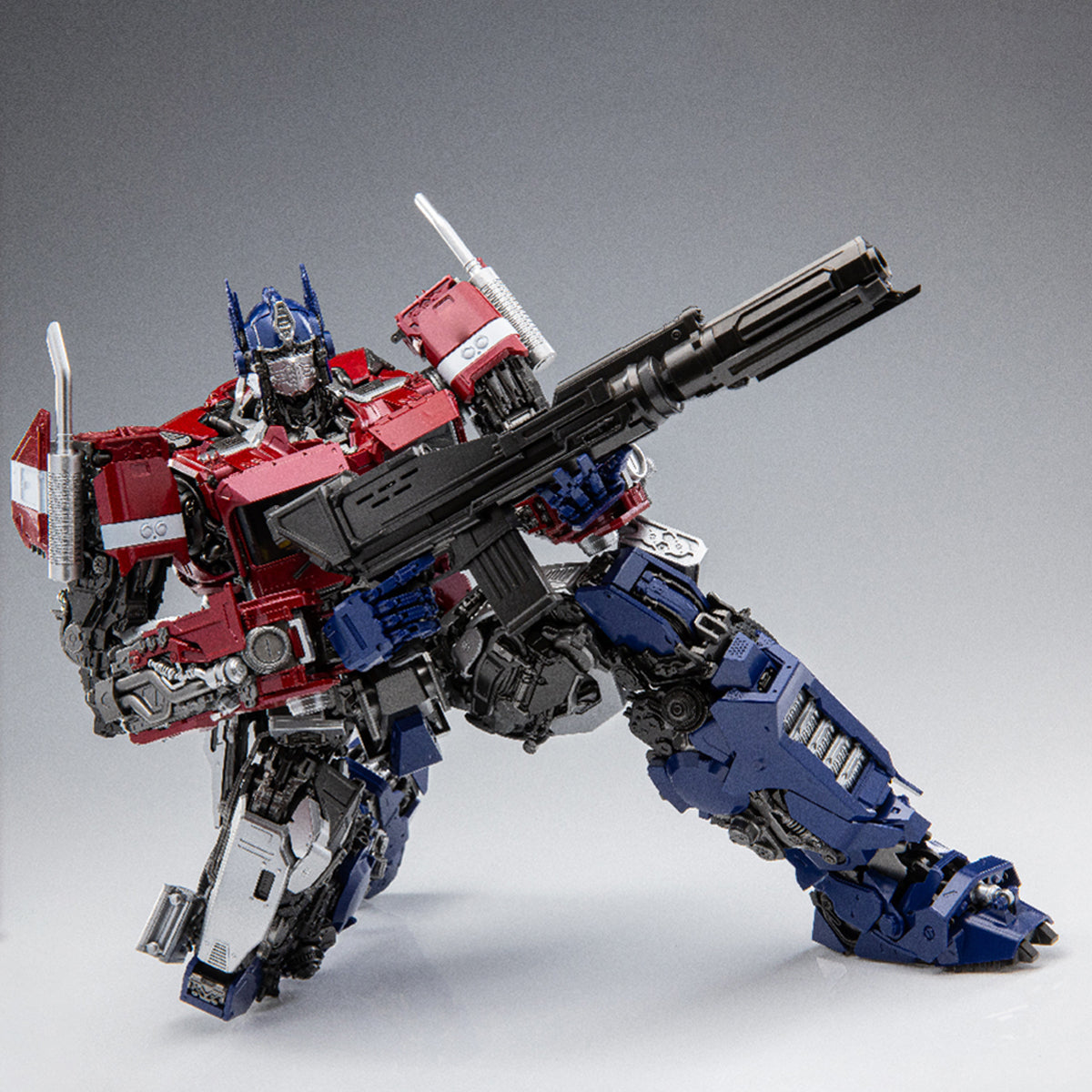earth mode optimus prime 未組立 Yolopark Transformers: Bumblebee - Earth Mode Optimus Prime PMK Class