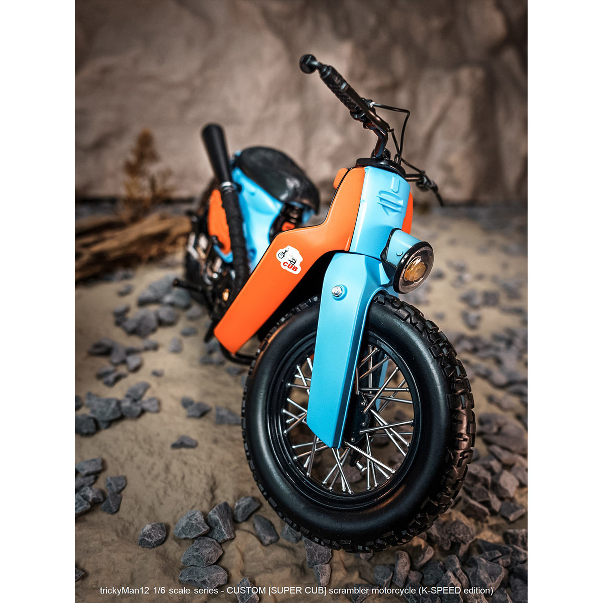 TrickyMan12 SUPER CUB SCRAMBLER MOTORCYCLE Vehicle & Rear Rack 1/6 Scale Vehicle Model