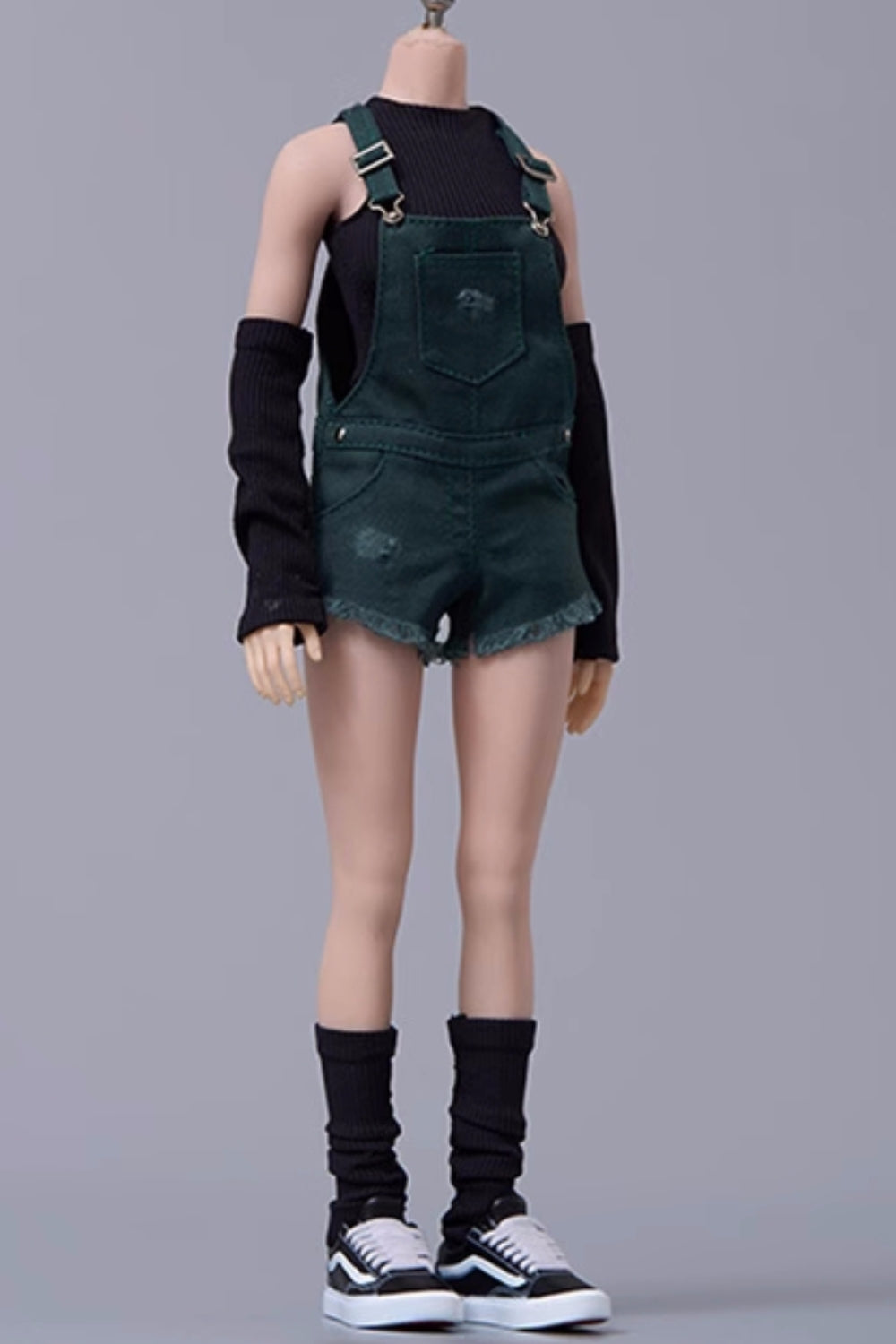 Cdtoys Female Figure Doll Clothes: Green Suspender Shorts For Female 12-inch Action Figure