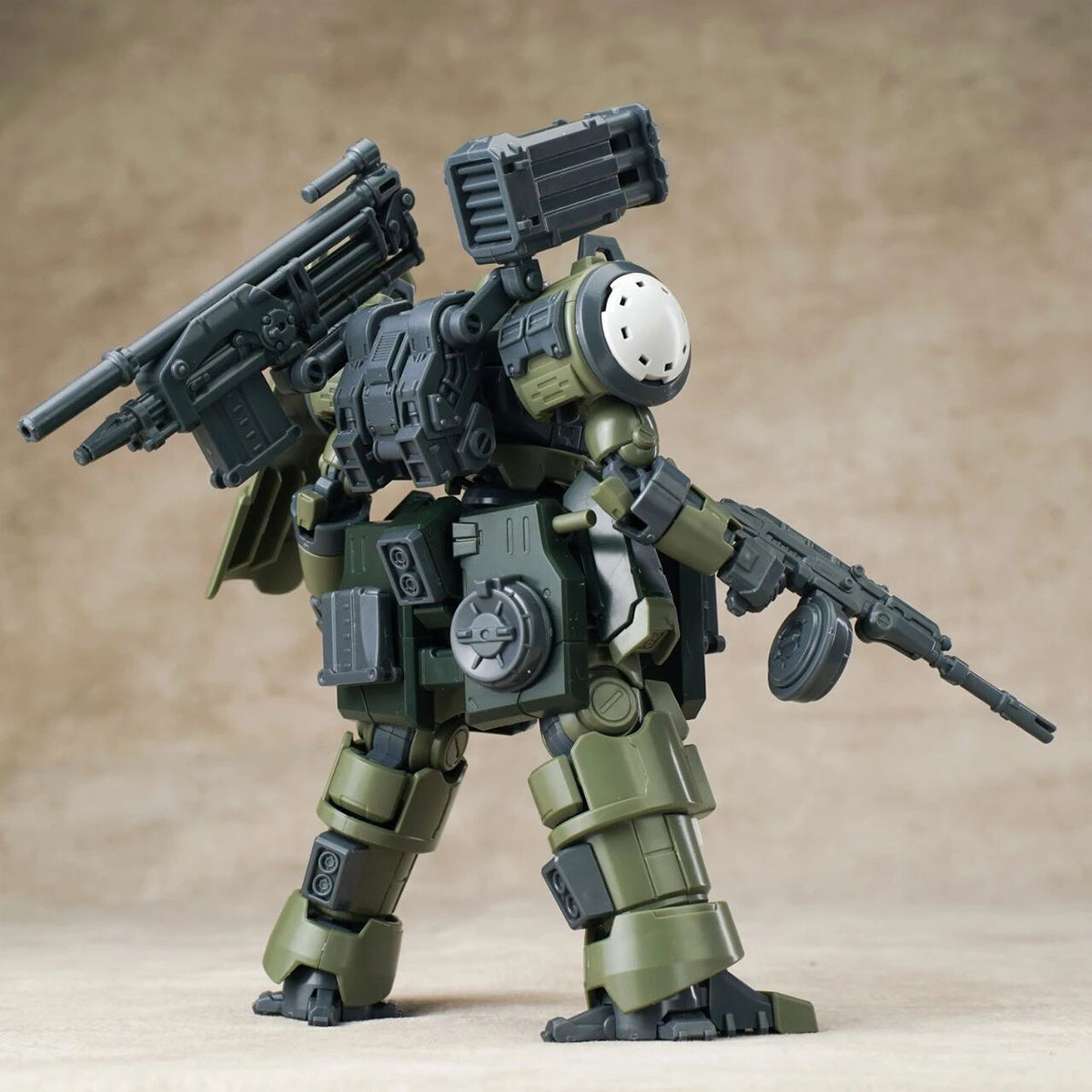 Sheik Mainland Super Cavalry Artillery-Type Zarov (Green) 1/144 Scale Assembly Model Kits
