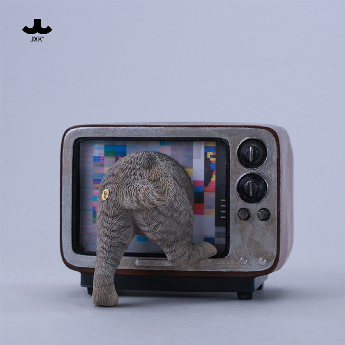 JXK Channel Cat Static Expertly Hand-Painted Lifelike Animal Figurine