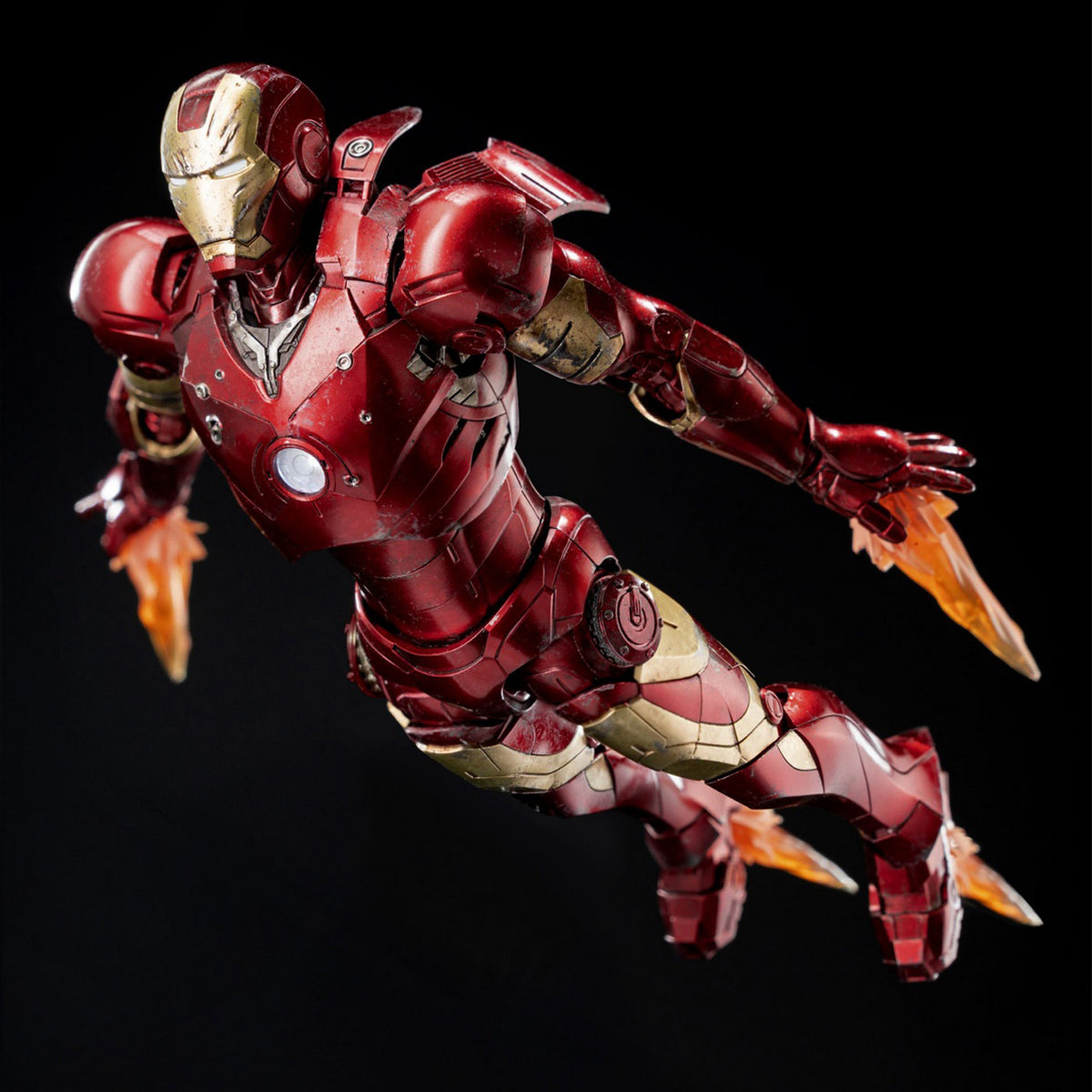 Threezero DLX Iron Man Mark3 Battle Damaged Action Figures