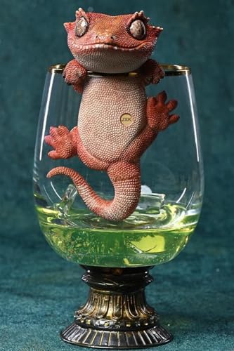 HiPlay JXK Collectible Dog Figure: Eyelash Gecko, Expertly Hand-Painted, Lifelike, Safe Resin, 1:1 Scale Miniature Animal Figurine