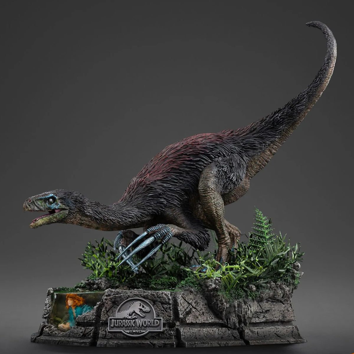 Iron Studios Jurassic World: Dominion - Therizinosaurus Art Collectible Statue