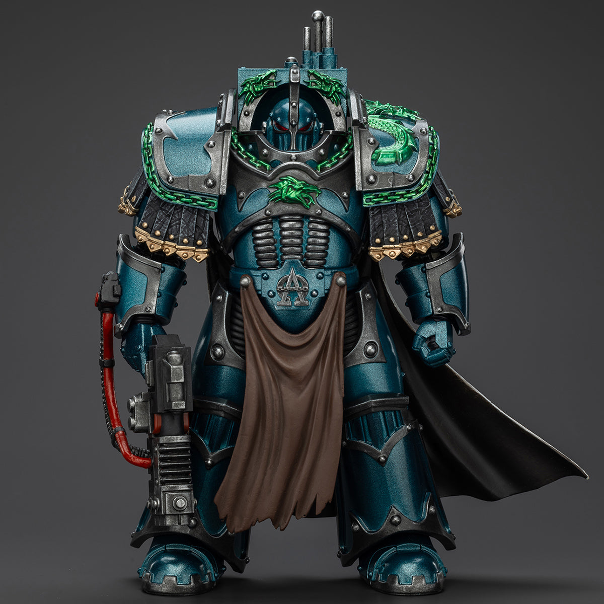 Figuras de acción JOYTOY Warhammer La Herejía de Horus: Legión Alfa, Pretor de la Legión con armadura de Exterminador Cataphractii