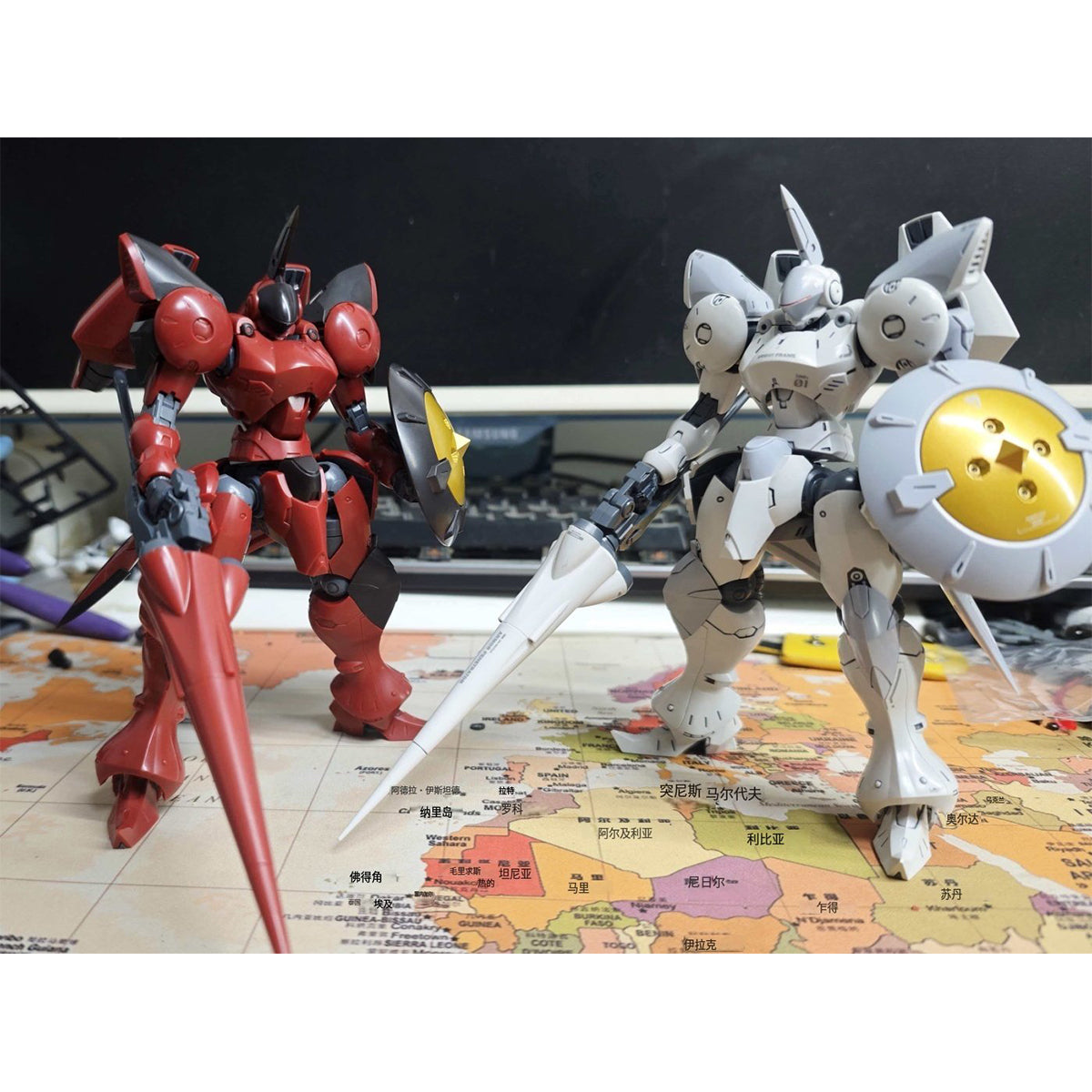 Sheik Mainland Ultra Action Trooper ACTAEON (Double-Headed) 1/144 Scale Assembly Model Kits