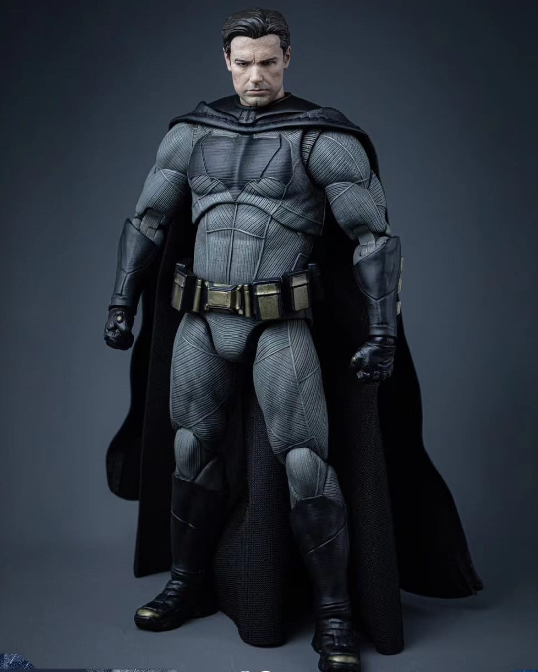 HiPlay Fondjoy Collectible Figure Full Set: Bat Superhero The Dark Knight Deluxe Edition, 1:9 Scale Miniature Male Action Figure DC1008HHB