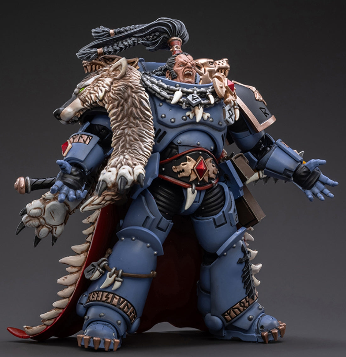 Figura coleccionable JoyToy de Warhammer 40K: Figuras de acción de Ragnar Melena Negra de los Lobos Espaciales