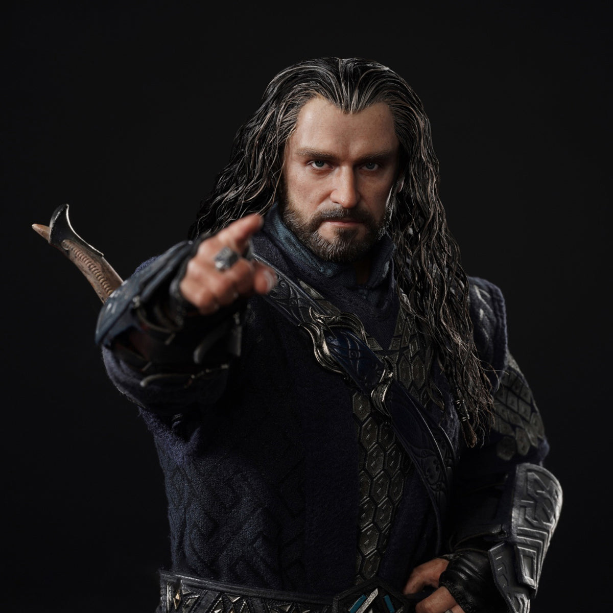 INART An Unexpected Journey - Thorin Oakenshield Action Figures