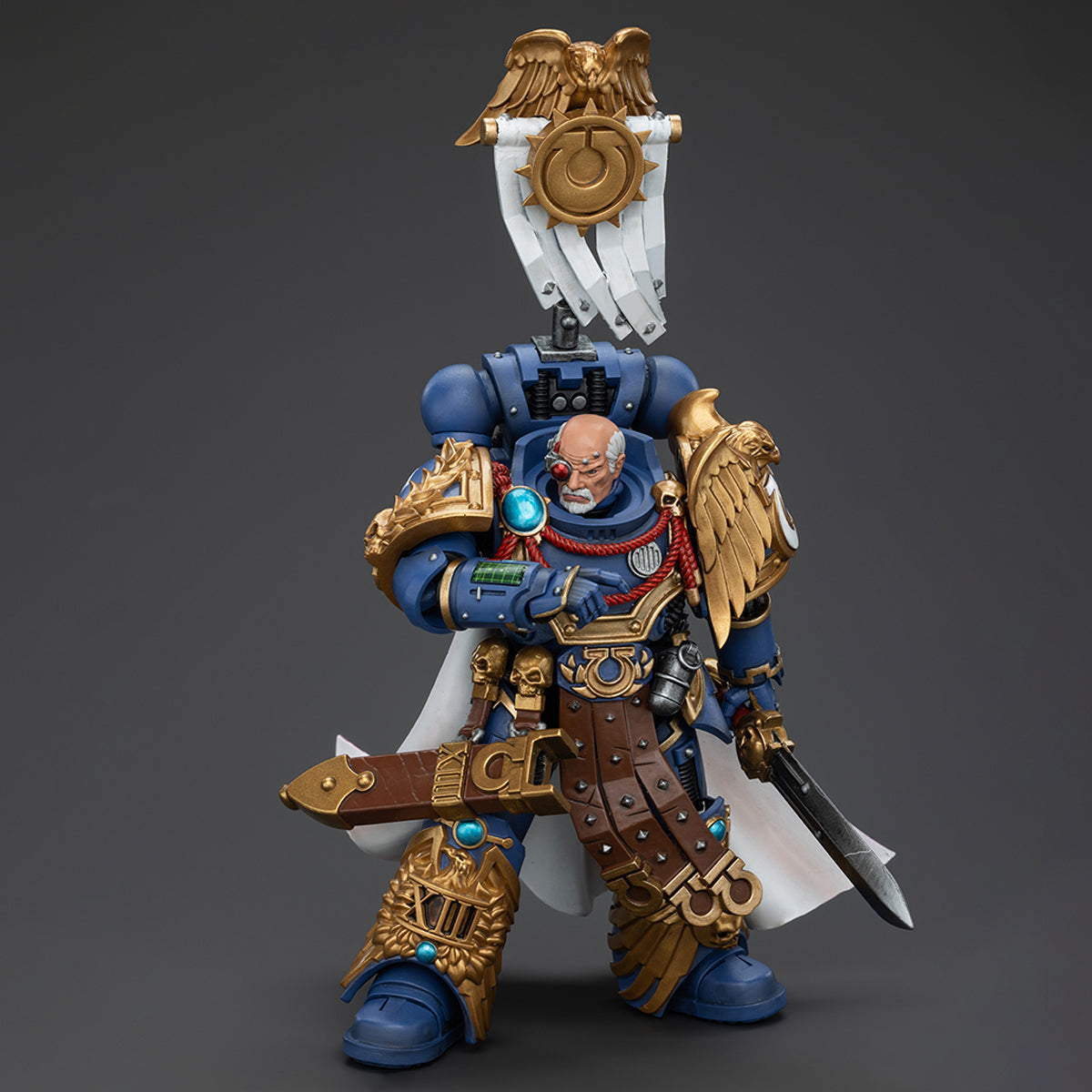 JOYTOY Warhammer The Horus Heresy Series, Ultramarines Legion Praetor with Power Sword and Volkite Serpenta, Action Figure