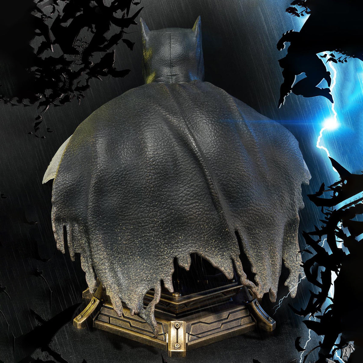 Prime 1 Studio, Batman Bust, TDKR Edition, 10.5 Inches Statue Figurine