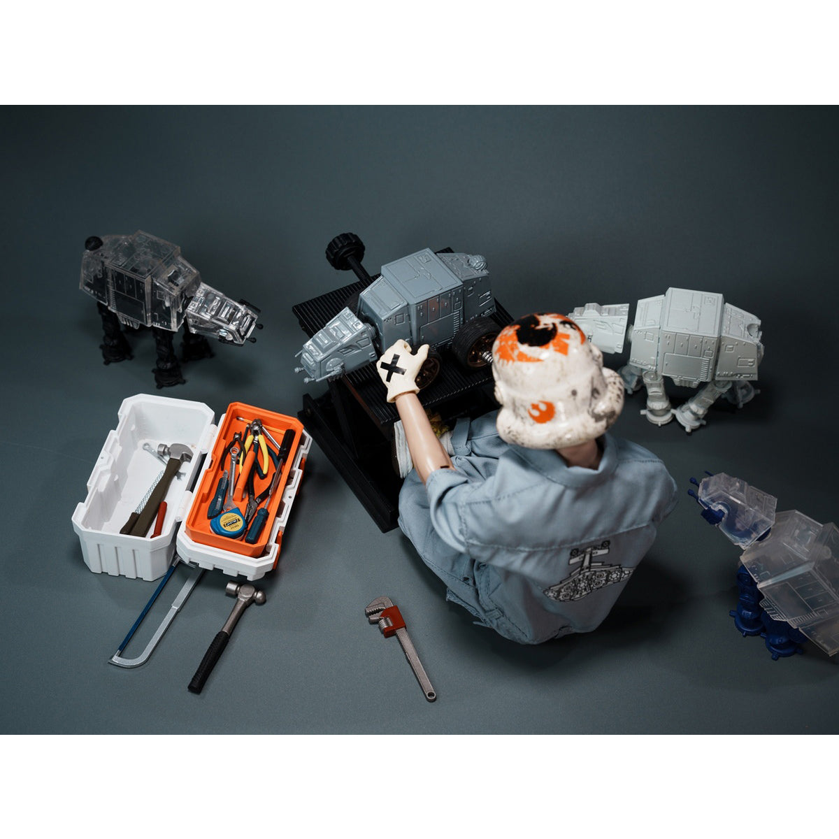 TrickyMan12 FB-10145 Atmosphere Trooper + Carrier Case with Tools Set 1/6 Scale Action Figure