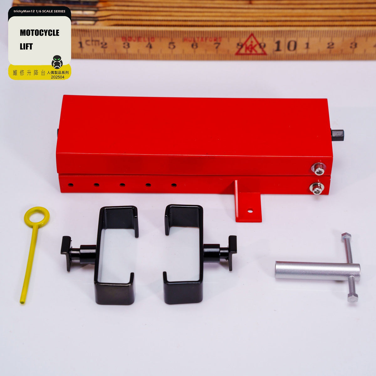 TrickyMan12 Motorcycle Lift Repair Platform Model Doll Accessory Fit 1