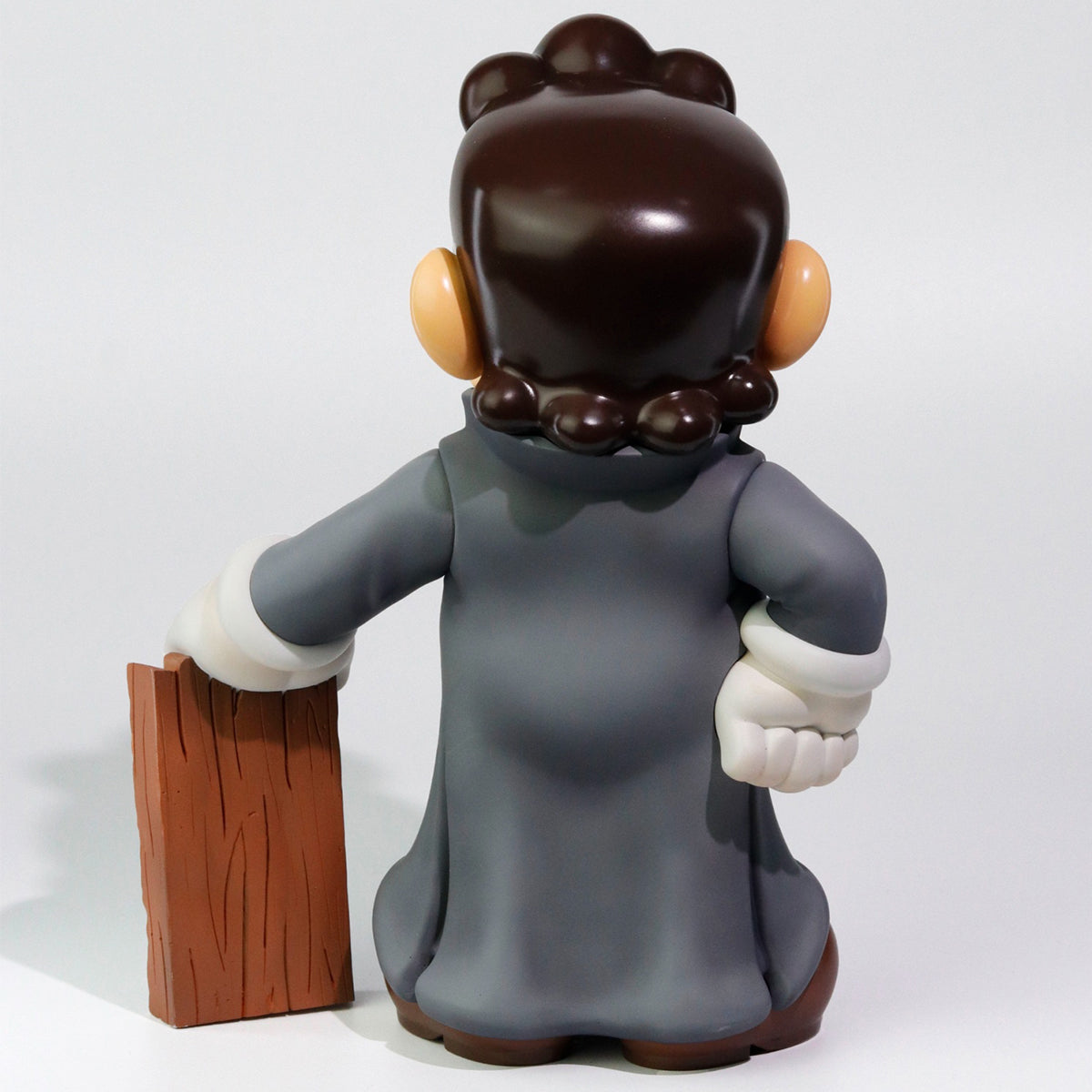 PNJ Grocery Store - Good Youth Ma Xun Quits Resin Art Toy Statue
