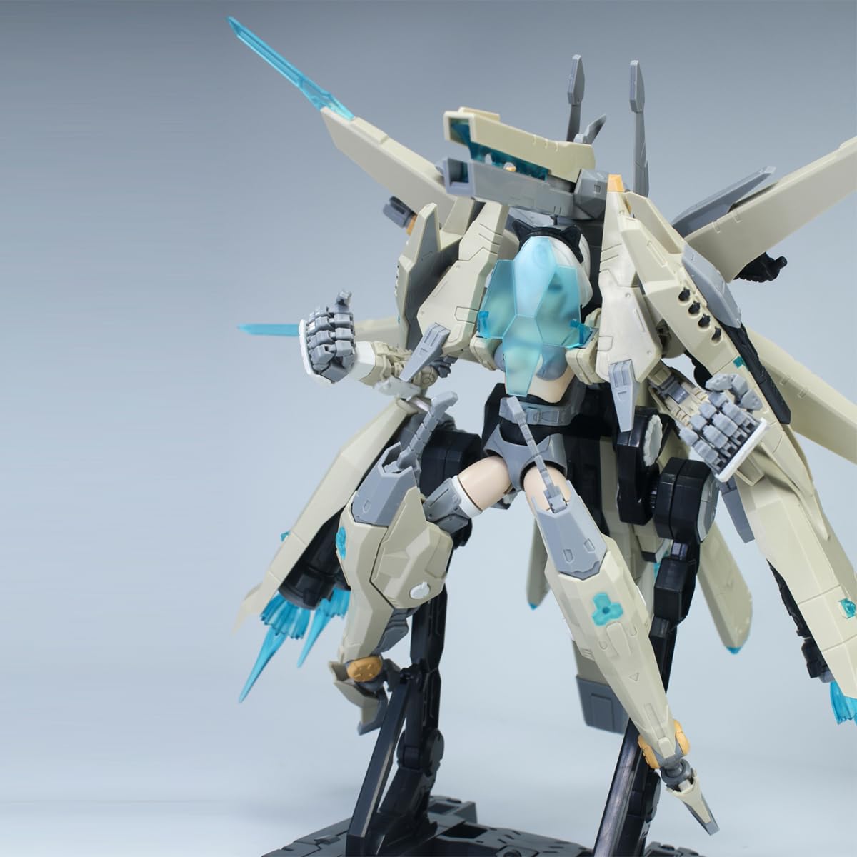 SUYATA Plastic Model Kits: God of East: Artemis，FAFNER， Mecha Musume, Anime Style 30cm Scale Collectible Action Figures HP-003
