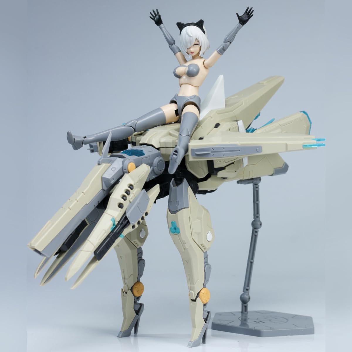 SUYATA Plastic Model Kits: God of East: Artemis，FAFNER， Mecha Musume, Anime Style 30cm Scale Collectible Action Figures HP-003