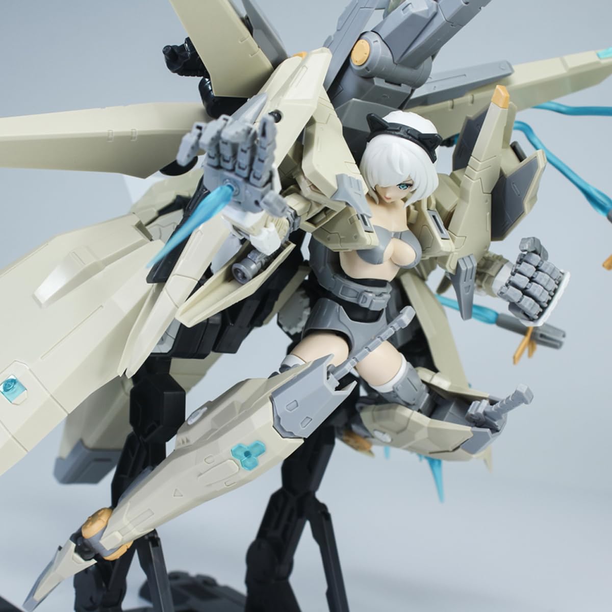 HiPlay SUYATA Plastic Model Kits: God of East: Artemis，FAFNER， Mecha Musume, Anime Style 30cm Scale Collectible Action Figures HP-003