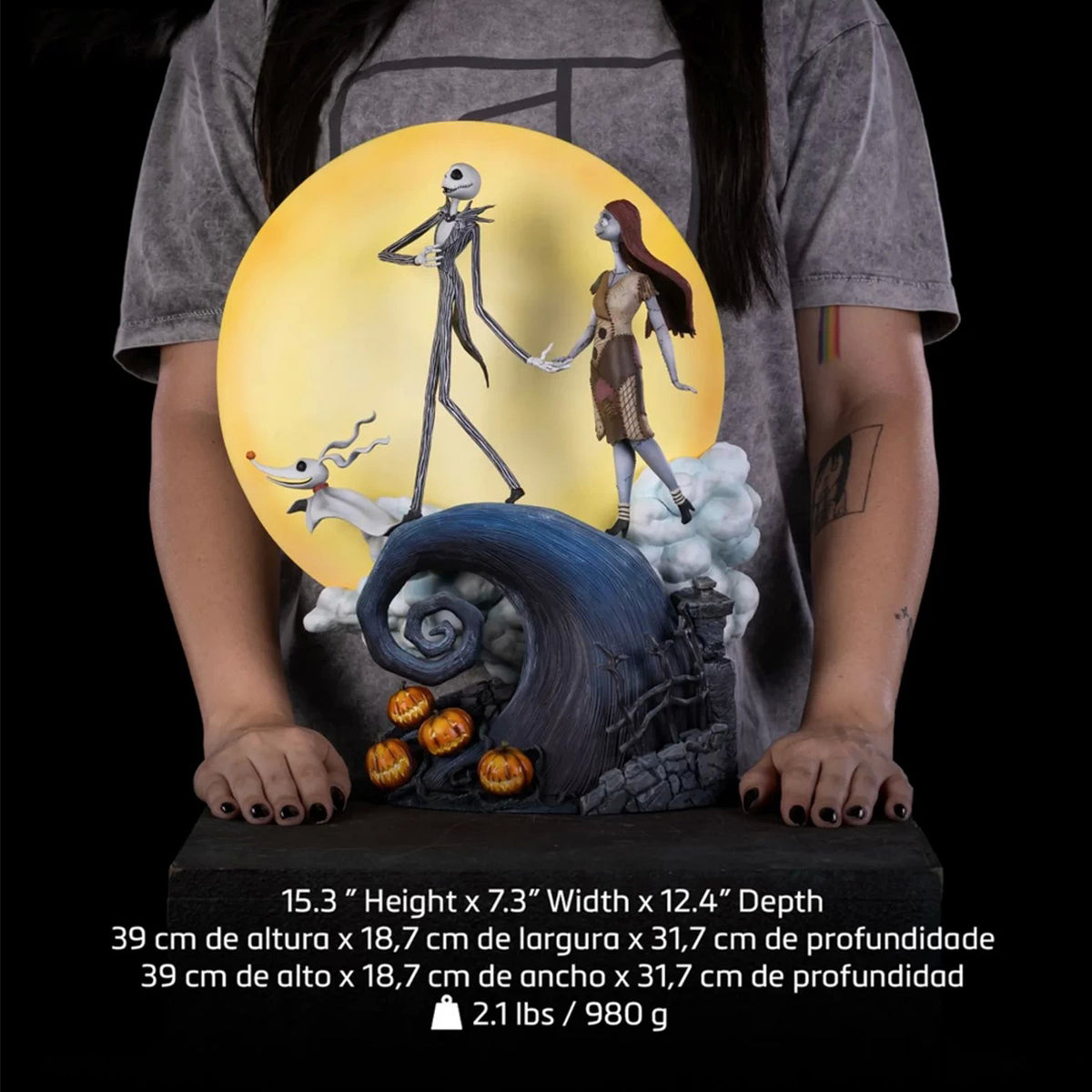 Iron Studios The Nightmare Before Christmas Jack and Sally Deluxe Edition Statue