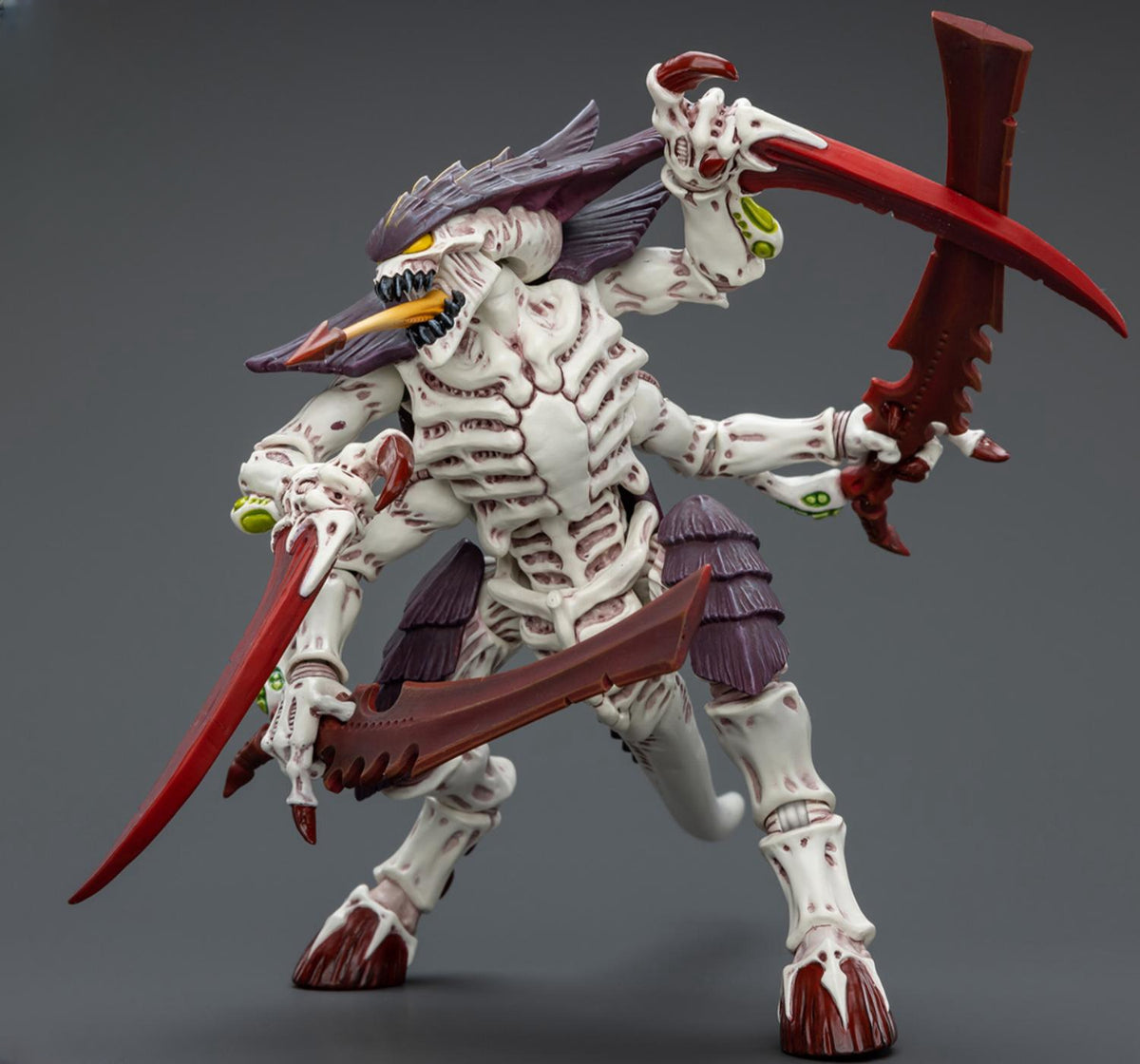 Figuras de acción a escala 1:18 de Warhammer 40K: Tyranids Hive Fleet Leviathan Tyranid Warrior with Boneswords (Guerrero Tiránido con Espadas Huesas)