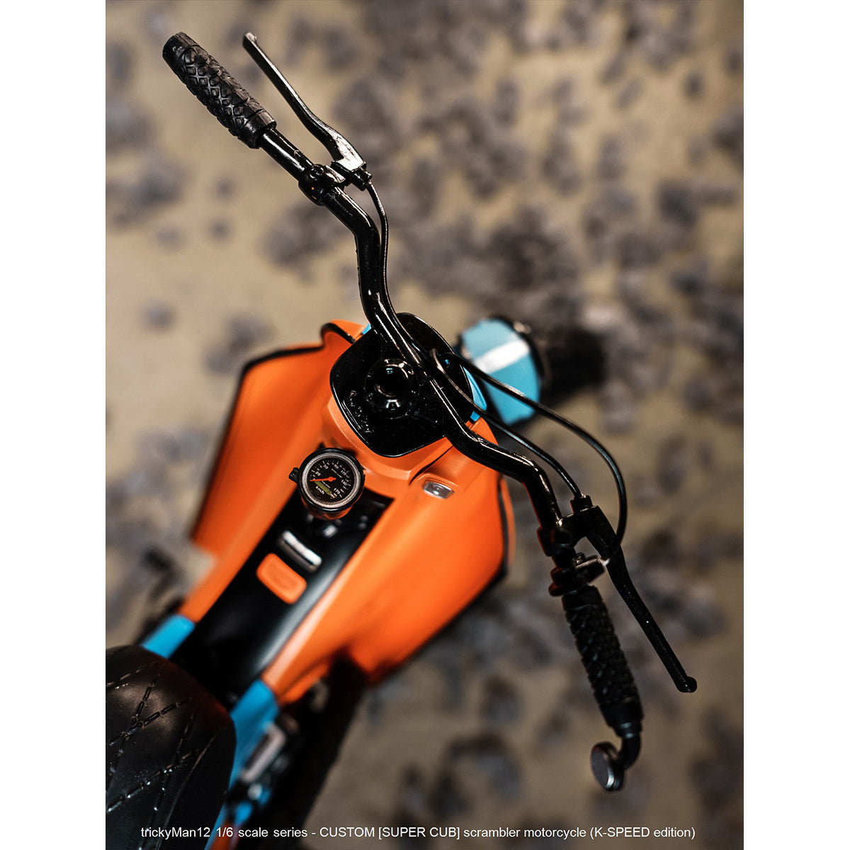 TrickyMan12 SUPER CUB SCRAMBLER MOTORCYCLE Vehicle & Rear Rack 1/6 Scale Vehicle Model