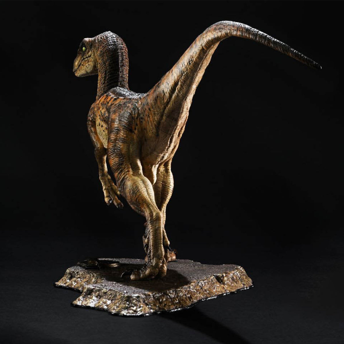 Prime 1 Studio, The Velociraptor, Closed Mouth Version, Statue Figurine