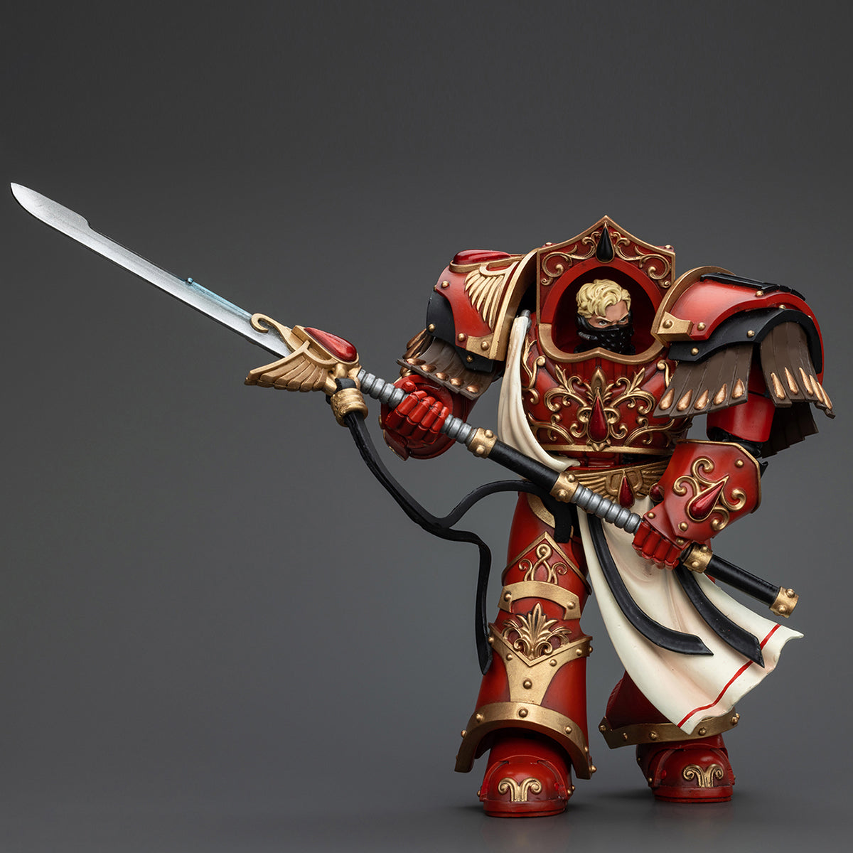 Figurine articulée Crimson Exemplar de l'escouade des Crimson Paladins de Blood Angels de Warhammer The Horus Heresy de JOYTOY