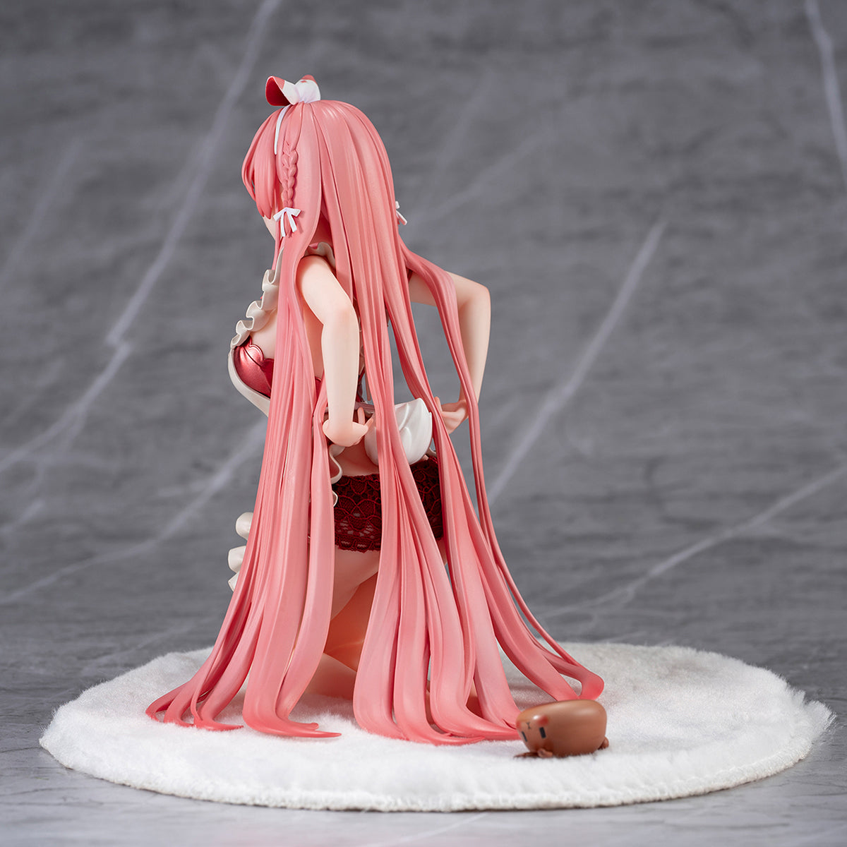 Figura de anime de conejo blanco Rosu (versión delantal)