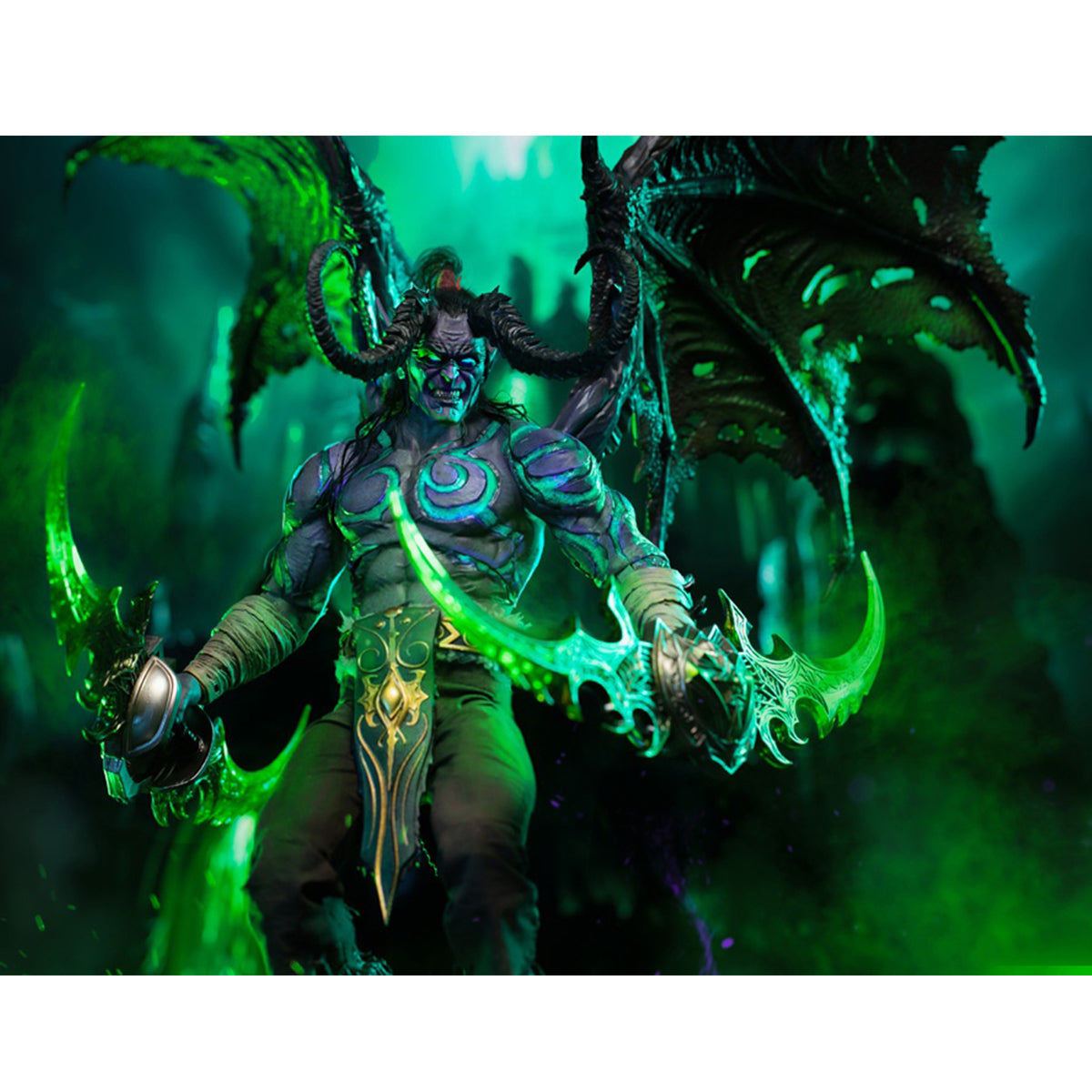 Premier Toys Nighthunter Action Figure
