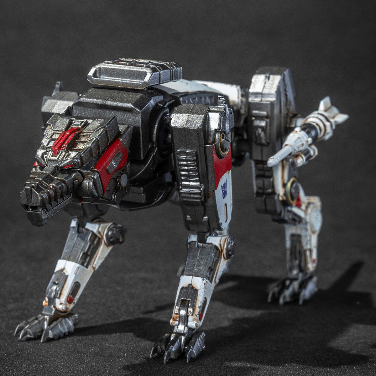 Yolopark AMKPRO Series Transformers Bumblebee: Decepticon Lieutenant Soundwave Model Kits