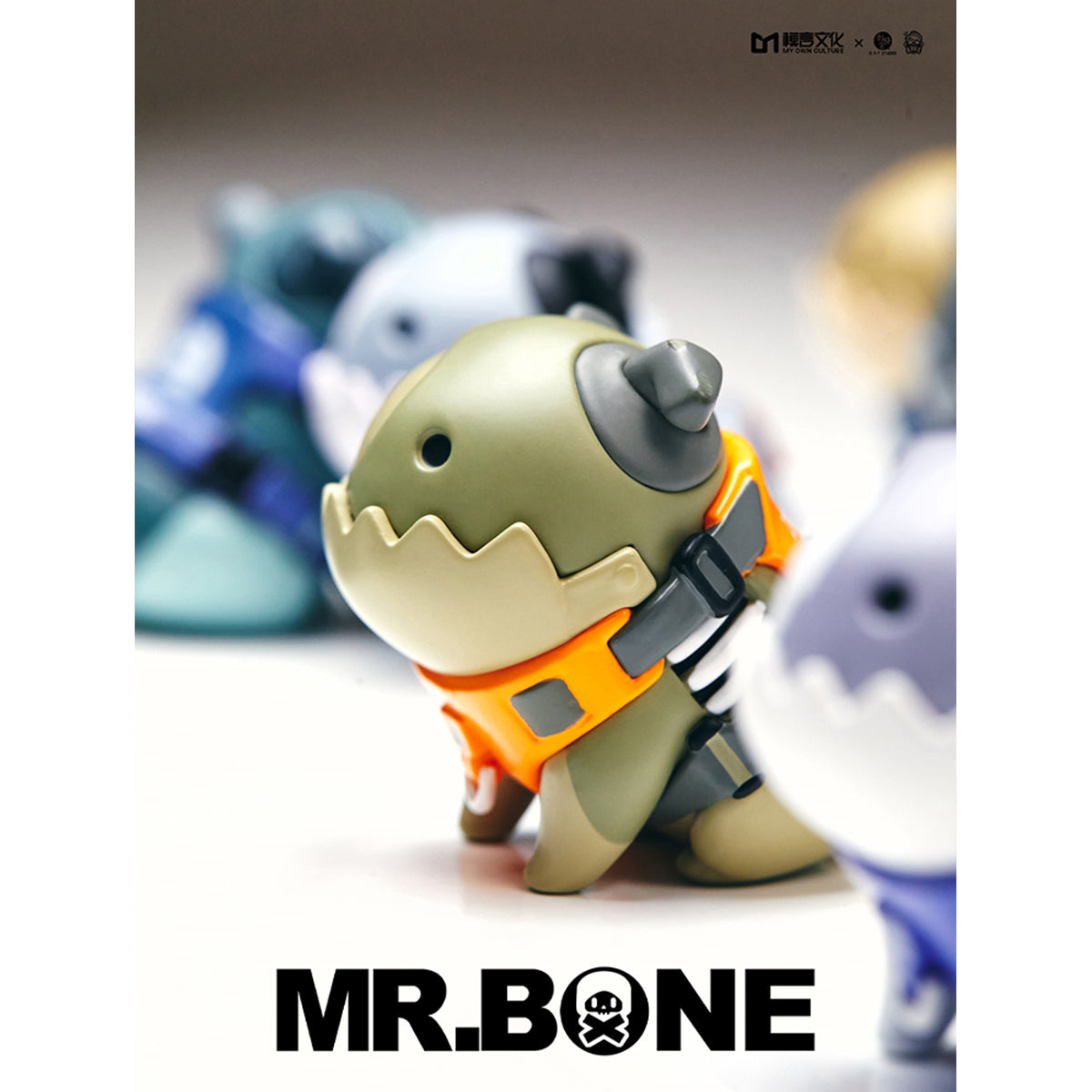 MR.BONE Fourth Generation Camping Dirty Silk Dog Sitting Pose Blind Box Figure